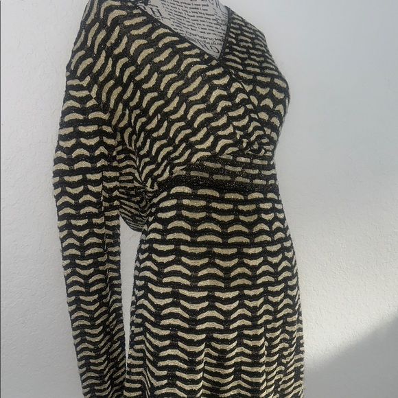 M by Missoni Dresses & Skirts - Preowned M Missoni Black and Gold Patterned Size L Dress